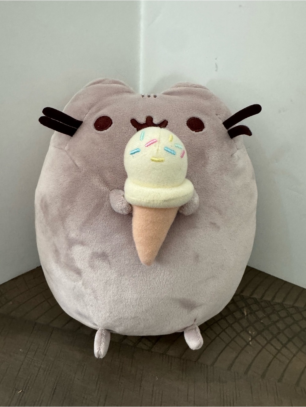 Pusheen Plush Cat in Light Gray Holding Ice Cream